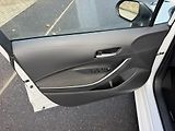 Toyota Corolla Kombi 1,8i hybrid automat  - náhled 13