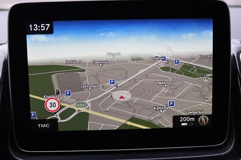 Mercedes-Benz GLS 350D 4MATIC AMG PAKET 190kW - fotka 29 z 50