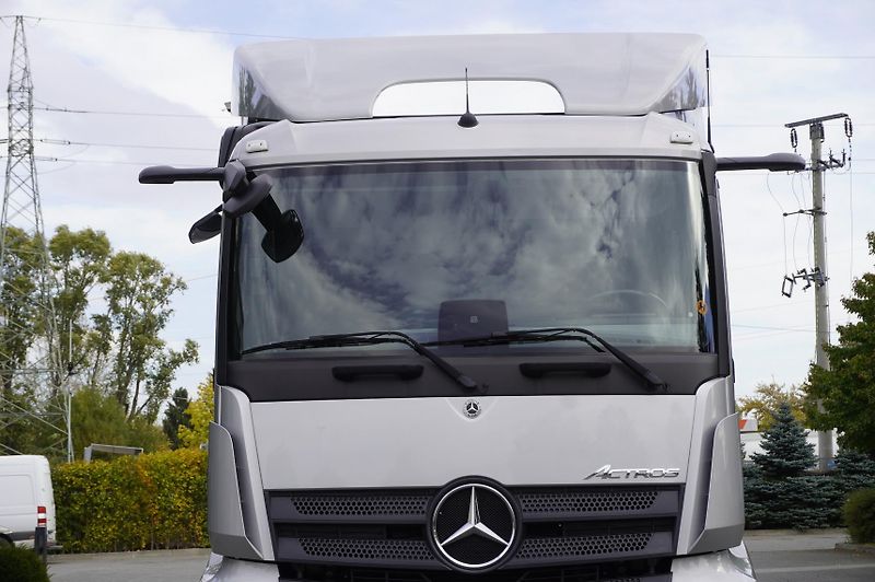 Mercedes-Benz Actros (2022) 1840 MP5 tractor unit / 2022 - fotka 12 z 24