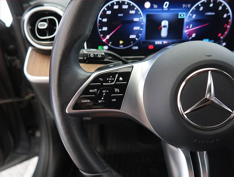 Mercedes-Benz Třídy C (2022) Avantgarde C 180 - fotka 25 z 32