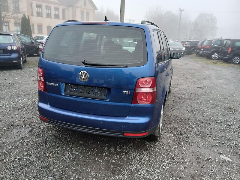 Volkswagen Touran 1.4 TSI - fotka 26 z 31