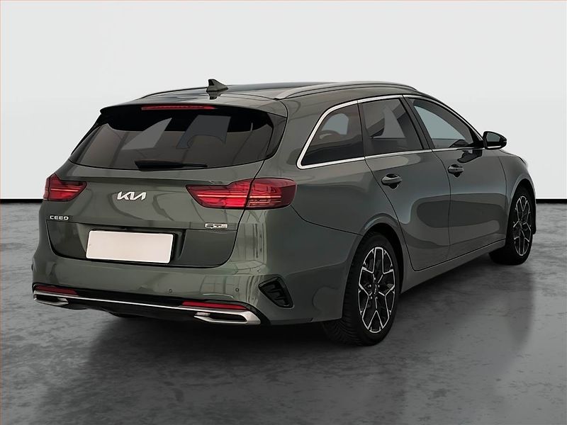 Kia Ceed (2023) GT Line 1.5 T-GDI - fotka 5 z 21
