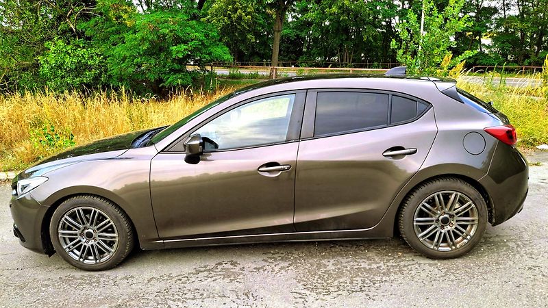 Mazda 3 Mazda 3 2.0 Skyactiv Revolutio - fotka 2 z 35