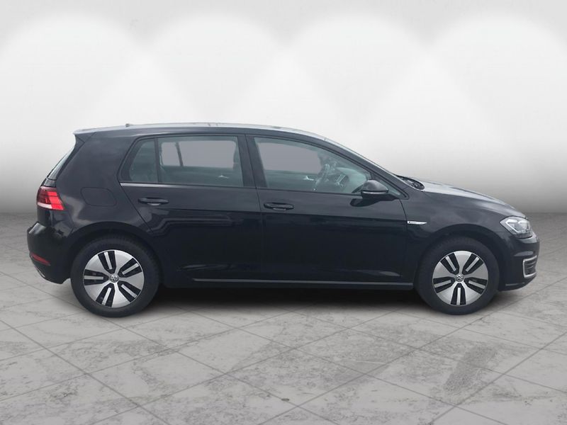 Volkswagen Golf COMFO 100 E1F SoH: 88% - fotka 8 z 29