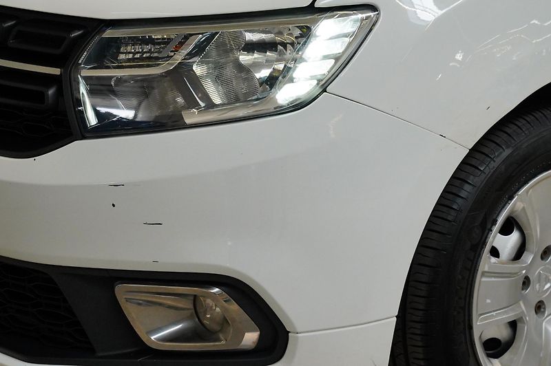 Dacia Logan - fotka 9 z 24