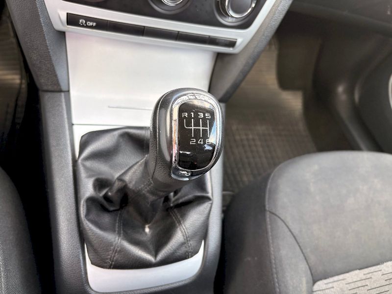 Škoda Octavia (2011) TSI 90 kW Ambition - tažné - fotka 14 z 22