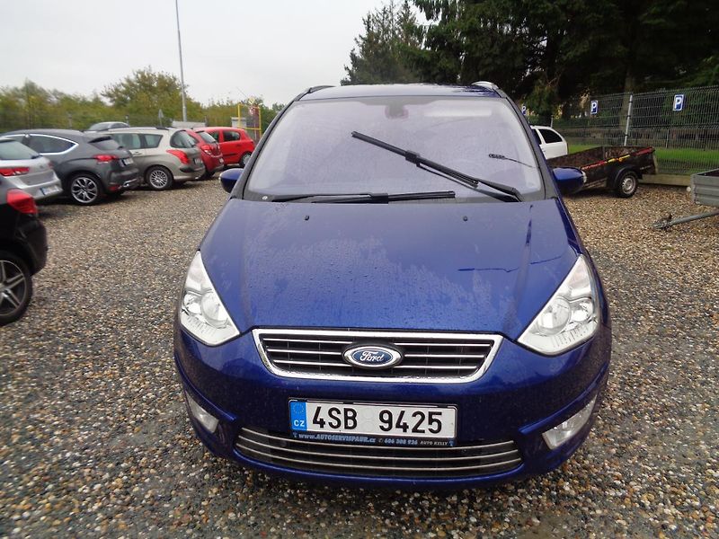 Ford Galaxy 2,0 TDCI - fotka 2 z 19