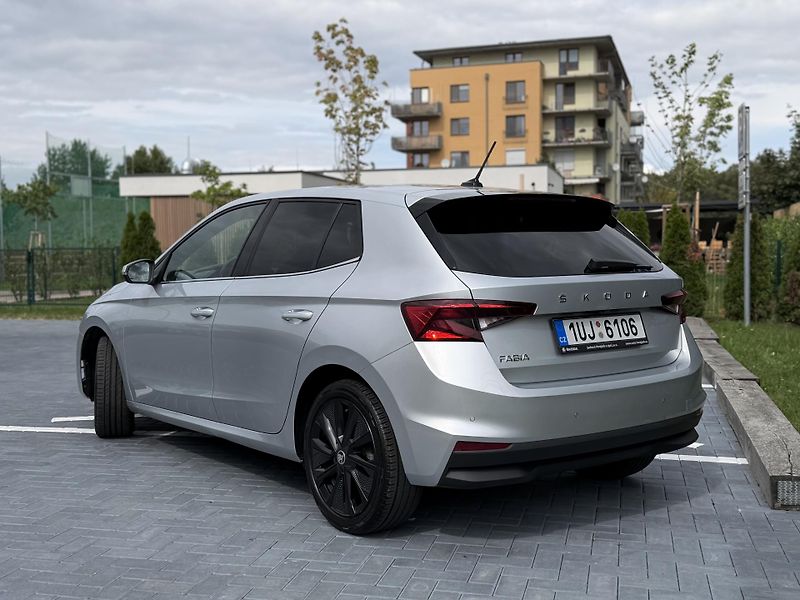 Škoda Fabia (2022) 1.5 tsi 110 kW/DSG/DPH - fotka 3 z 24