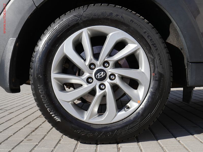 Hyundai Tucson (2016) 2.0CRDi 4x4, 1.maj,ČR, Navi - fotka 18 z 19