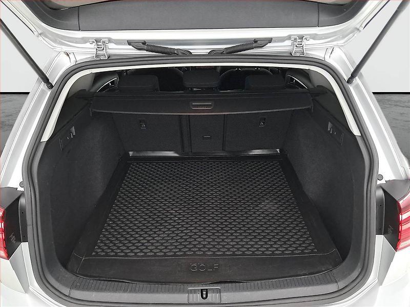 Volkswagen Golf (2020) 1.5 TSI, Automat, Tempomat - fotka 14 z 22