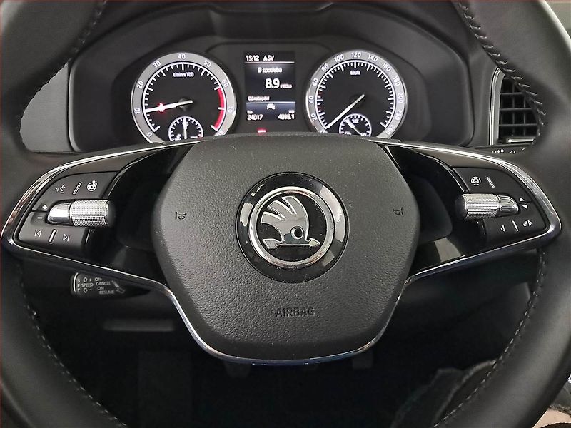 Škoda Karoq (2021) 1.5 TSI - fotka 19 z 21