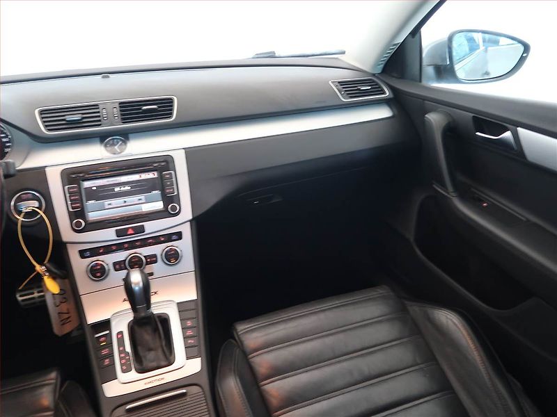 Volkswagen Passat (2015) Alltrack 2.0 TDI, 4X4 - fotka 8 z 14