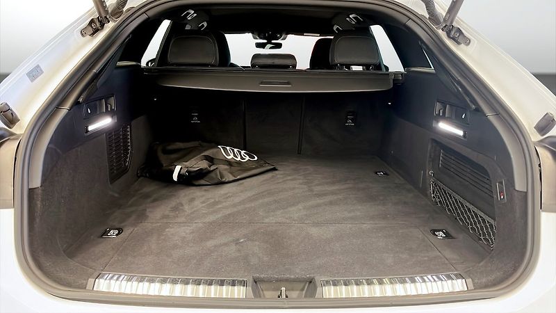 Audi A6 e-hybrid q S-Line Tech+ Taž - fotka 17 z 17