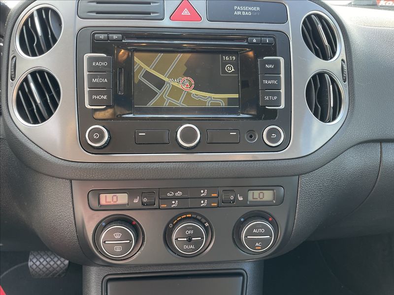 Volkswagen Tiguan 2,0 TDi 100kw 4x4 DSG Panorama - fotka 16 z 33