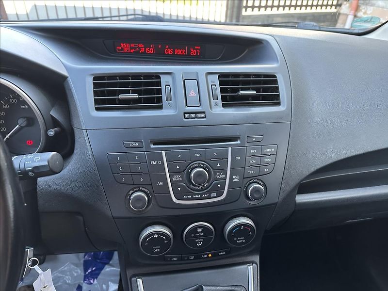 Mazda 5 2,0 7.míst tažné - fotka 18 z 35