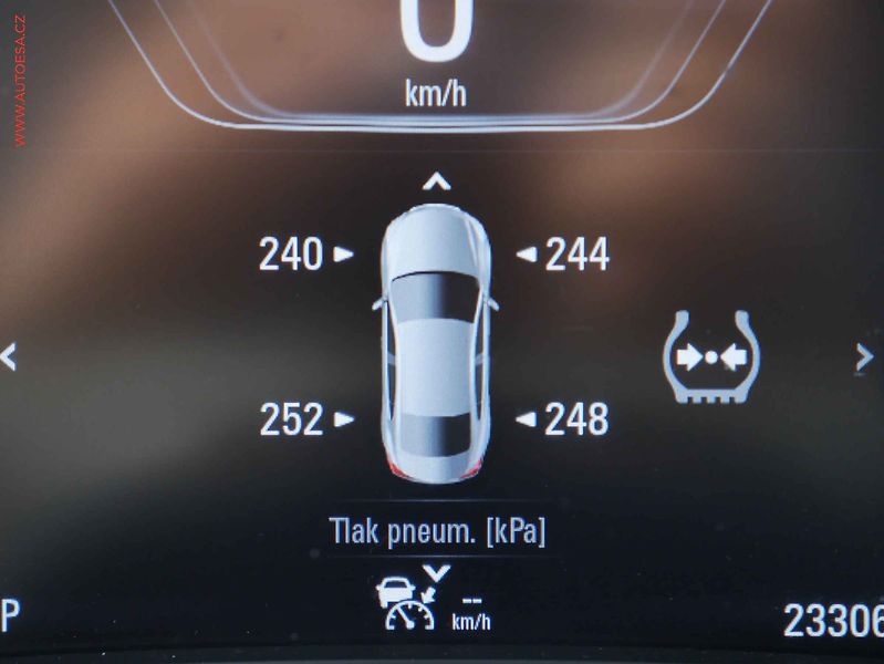 Opel Insignia (2017) 2.0DTi Sports Tourer, AT - fotka 14 z 24