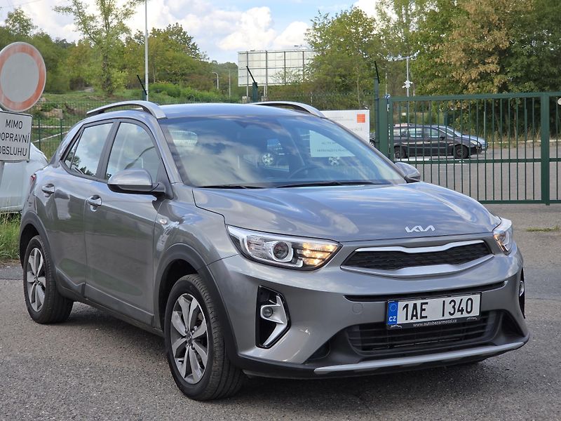 Kia Stonic 1,2i 1.MAJITEL , SPLÁTKY VŠEM! - fotka 3 z 12