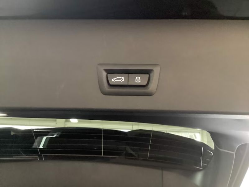 BMW X3 xDrive20d M-Sport 360 HuD Pano - fotka 20 z 22