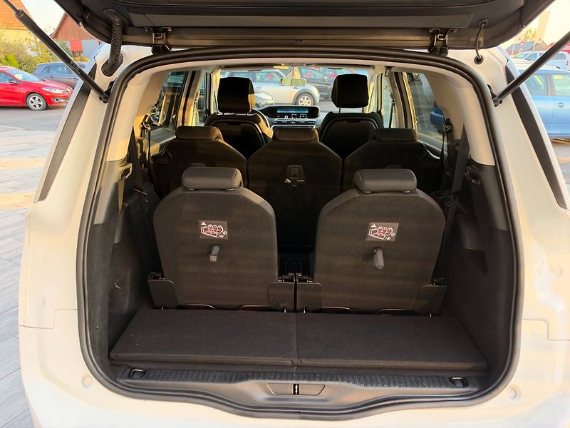 Citroën Grand C4 SpaceTourer (2019) 1.2 PureTech 96kW 7.Míst - fotka 21 z 30