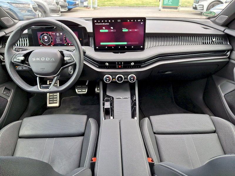 Škoda Superb (2025) iV SportLine DSG 1,5TSi 150kW - fotka 5 z 35