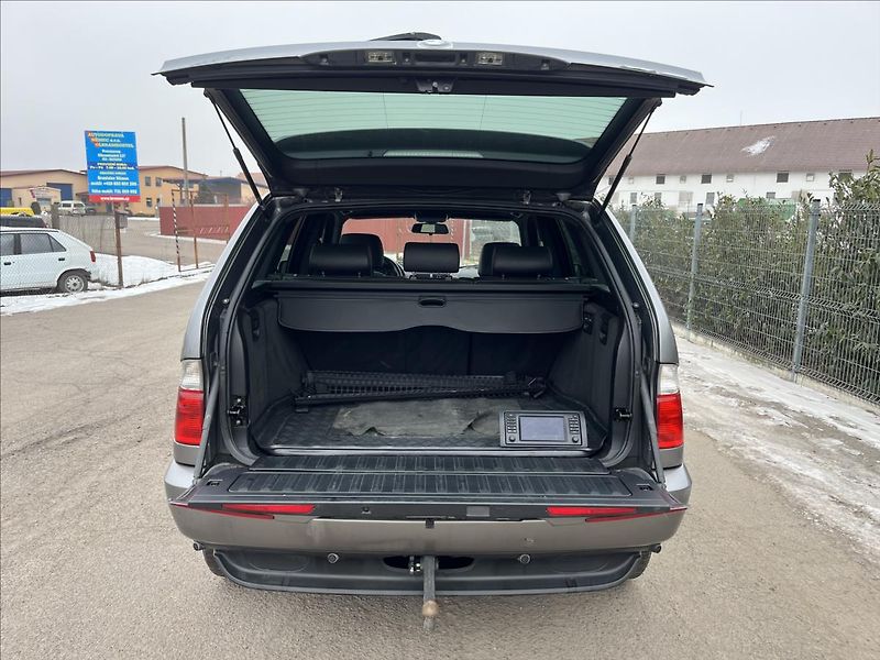 BMW X5 3,0 d 160KW 4x4 AUTOMAT SERVIS - fotka 36 z 42