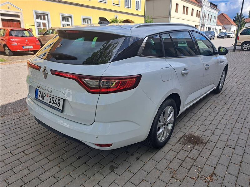 Renault Mégane 1,5 dCi Grandtour - fotka 8 z 41