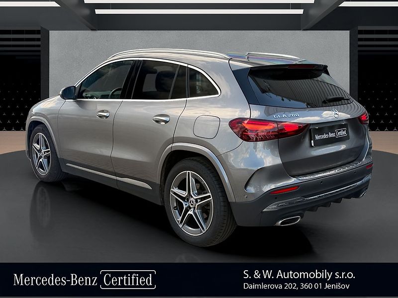 Mercedes-Benz GLA 200 AMG Style Edition - fotka 7 z 34