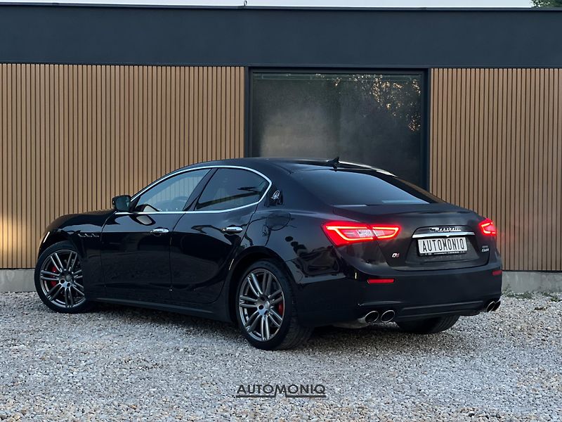 Maserati Ghibli (2017) S Q4 B&W, Matrix, 360, Carbon - fotka 6 z 29