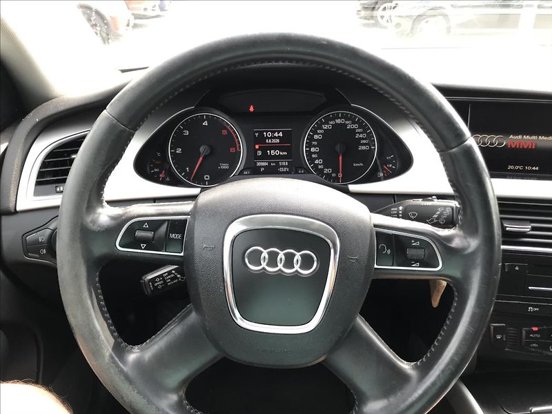 Audi A4 2,7 - fotka 12 z 15