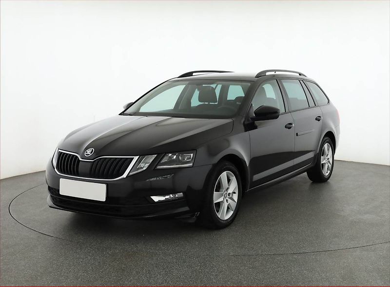Škoda Octavia (2019) Ambition Plus 2.0 TDI, Automat - fotka 2 z 19
