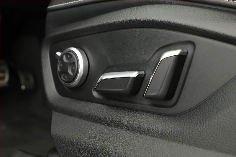 Audi Q7 (2019) S-Line 50 TDI - fotka 13 z 21