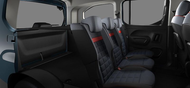 Citroën Berlingo (2026) XL MAX Diesel 130k EAT8 - fotka 8 z 8