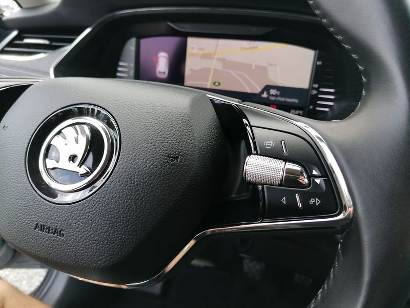 Škoda Octavia (2020) 1.5 TSi Style MATRIX KŮŽE - fotka 23 z 33
