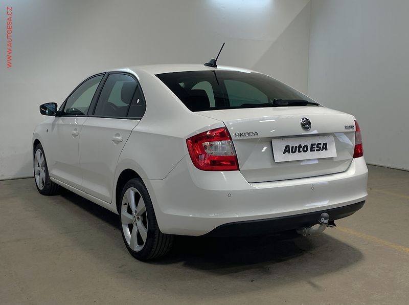 Škoda Rapid (2013) 1.2 TSi, ČR, Ambition, navi - fotka 6 z 15