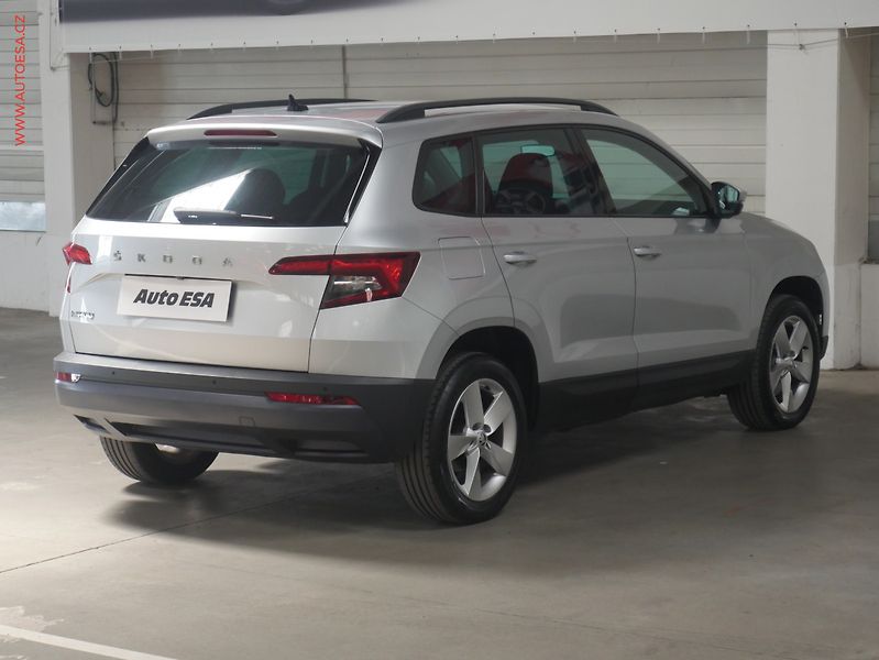 Škoda Karoq (2019) 2.0 TDi, Ambition, LED, navi - fotka 4 z 24