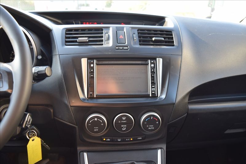 Mazda 5 2,0 DiSi 110KW  ALU VÝHŘEV SED - fotka 33 z 46