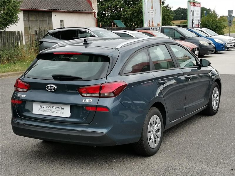 Hyundai i30 1,0 T-GDI Start Plus - fotka 4 z 17