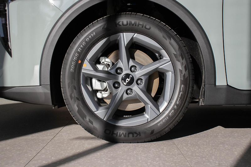 Kia K4 CL4 1,6 T-GDi GPF 7DCT SPIN - fotka 13 z 14