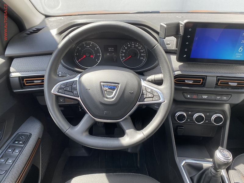 Dacia Sandero (2022) 1.0TCe, 1.maj,ČR, Stepway - fotka 11 z 15