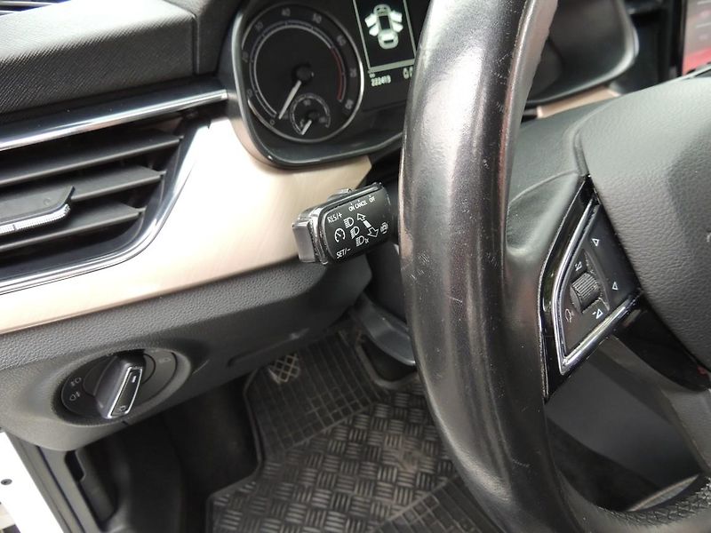 Škoda Scala (2020) 1.0TSi,85kw,Style,full LED,ČR - fotka 25 z 38