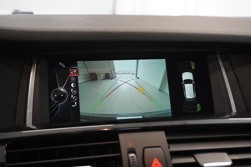 BMW X3 3.0d 230 kW XDRIVE AUTOMAT - fotka 19 z 32