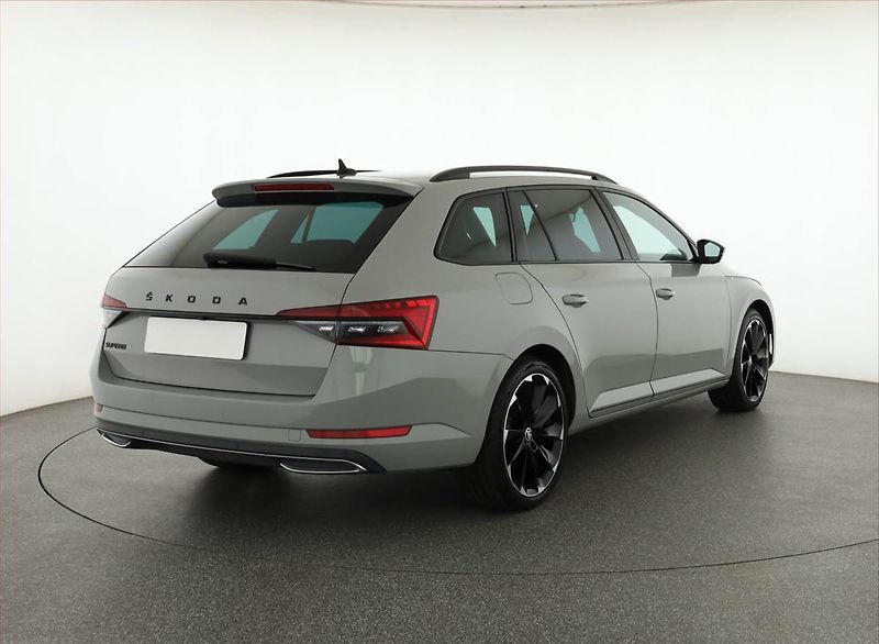 Škoda Superb (2021) Sportline iV 1.4 TSI PHEV - fotka 5 z 24