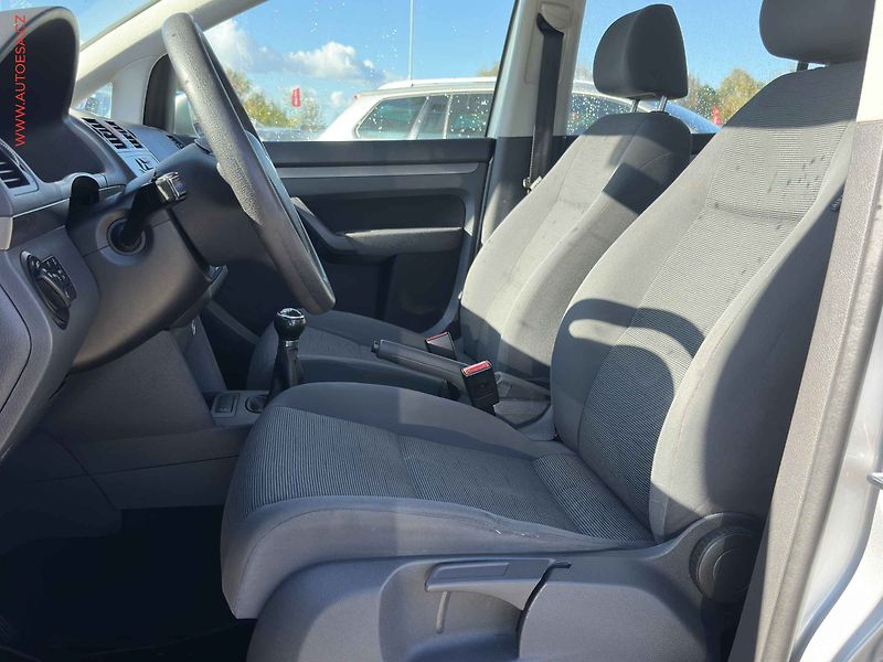 Volkswagen Touran (2009) 1.9TDi, AC, temp - fotka 9 z 16