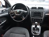 Škoda Octavia (2009) 1.9 TDI, Serv.kniha, po STK - náhled 7