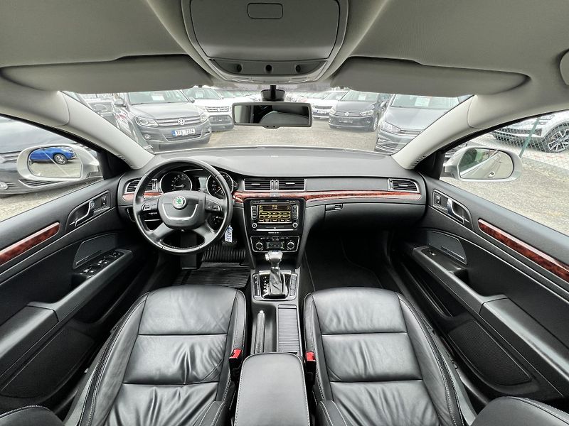 Škoda Superb 2.0TDi 125kw DSG NAVI KŮŽE ALU - fotka 18 z 46