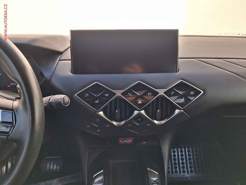 DS Automobiles DS3 Crossback (2022) 1.2 PT, ČR, AT, LED, navi - fotka 12 z 16