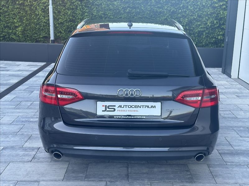 Audi A4 3,0 TDI 204PS  Ambiente A/T - fotka 6 z 49