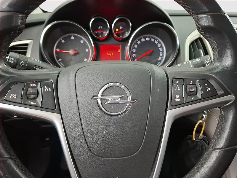 Opel Astra (2011) 1.7 CDTI, po STK, levný provoz - fotka 14 z 15