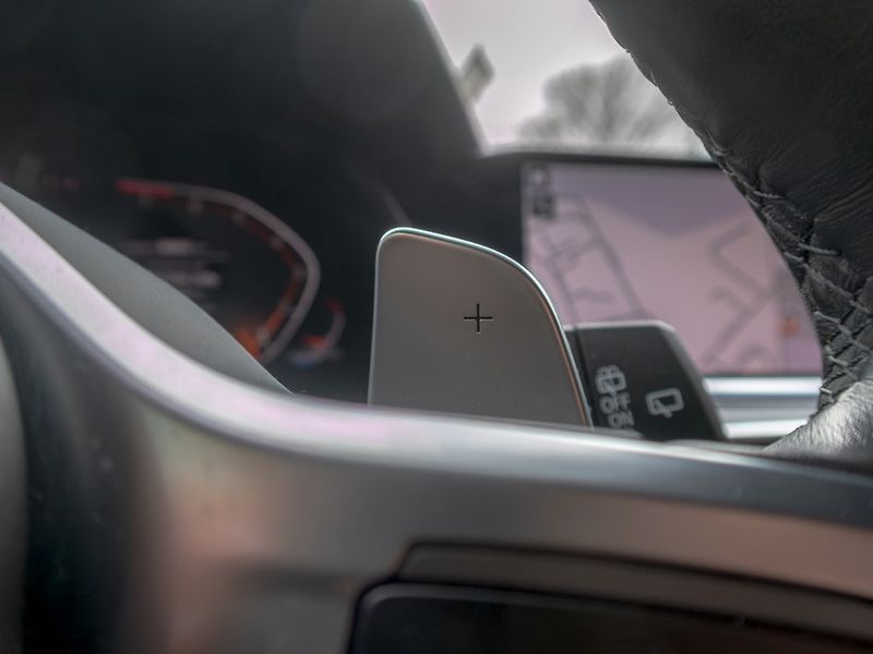 BMW X7 (2019) ČR 3.0i 250KW 7sed – INDIVIDUÁ - fotka 20 z 59