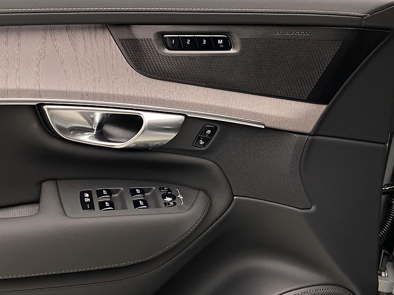 Volvo XC90 (2026) B5 AWD AUT BRIGHT PLUS 7míst - fotka 29 z 70